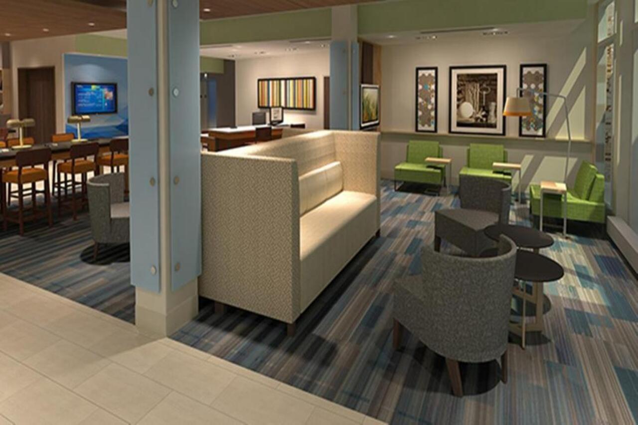 Holiday Inn Express & Suites - Milwaukee West Allis By Ihg Экстерьер фото